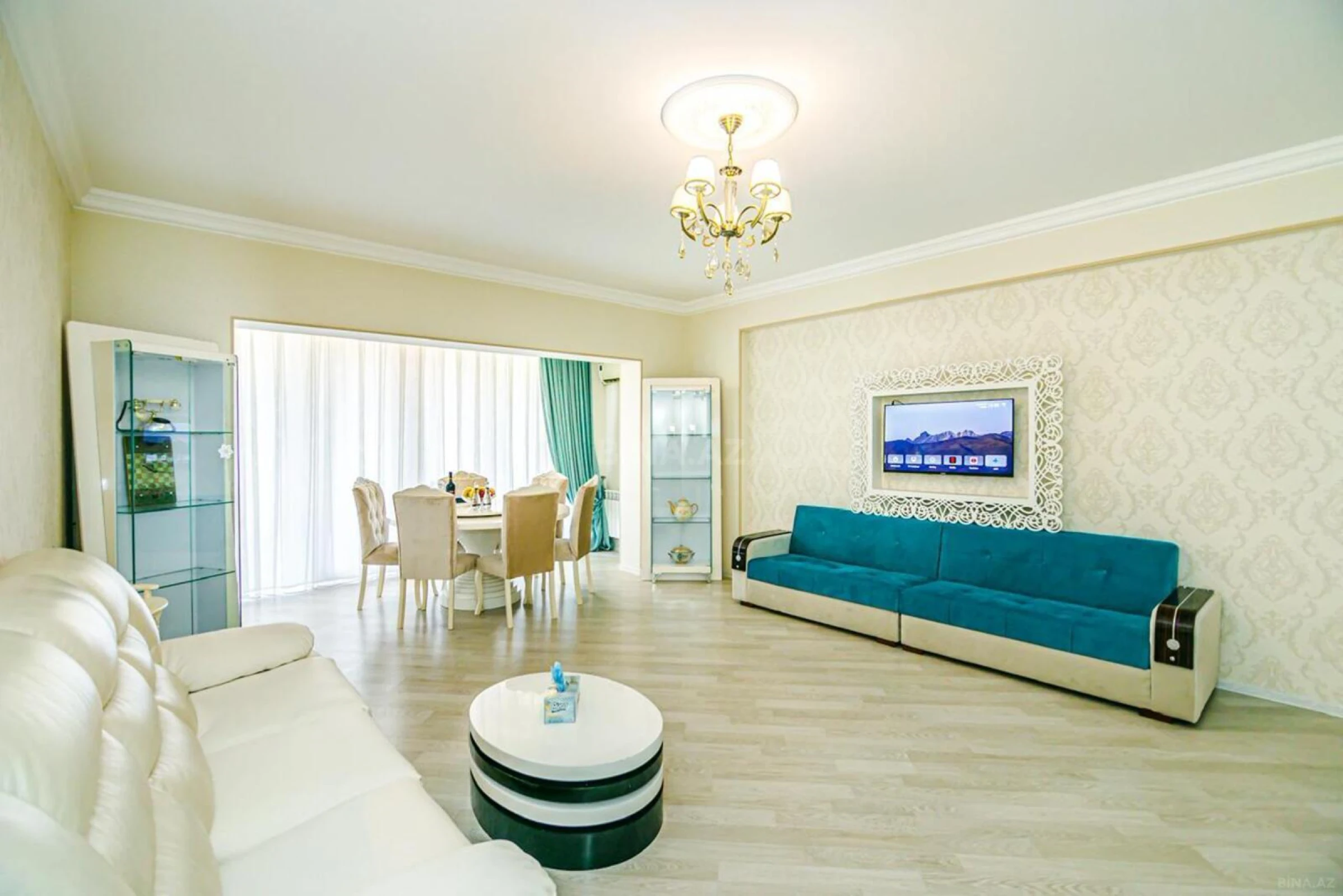 Kirayə verilir 2 otaqlı mənzil 105 m²