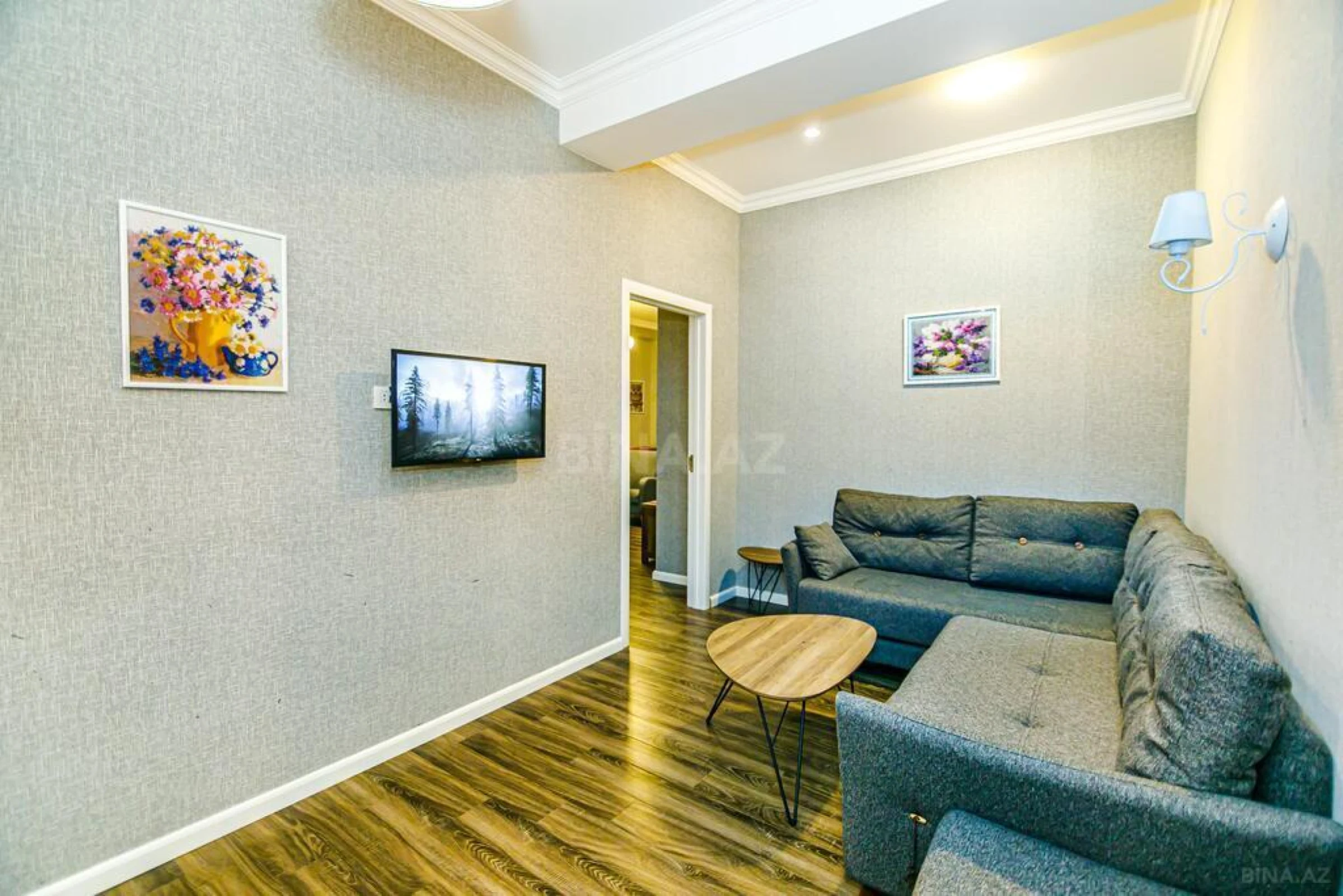 Kirayə verilir 2 otaqlı mənzil 110 m²