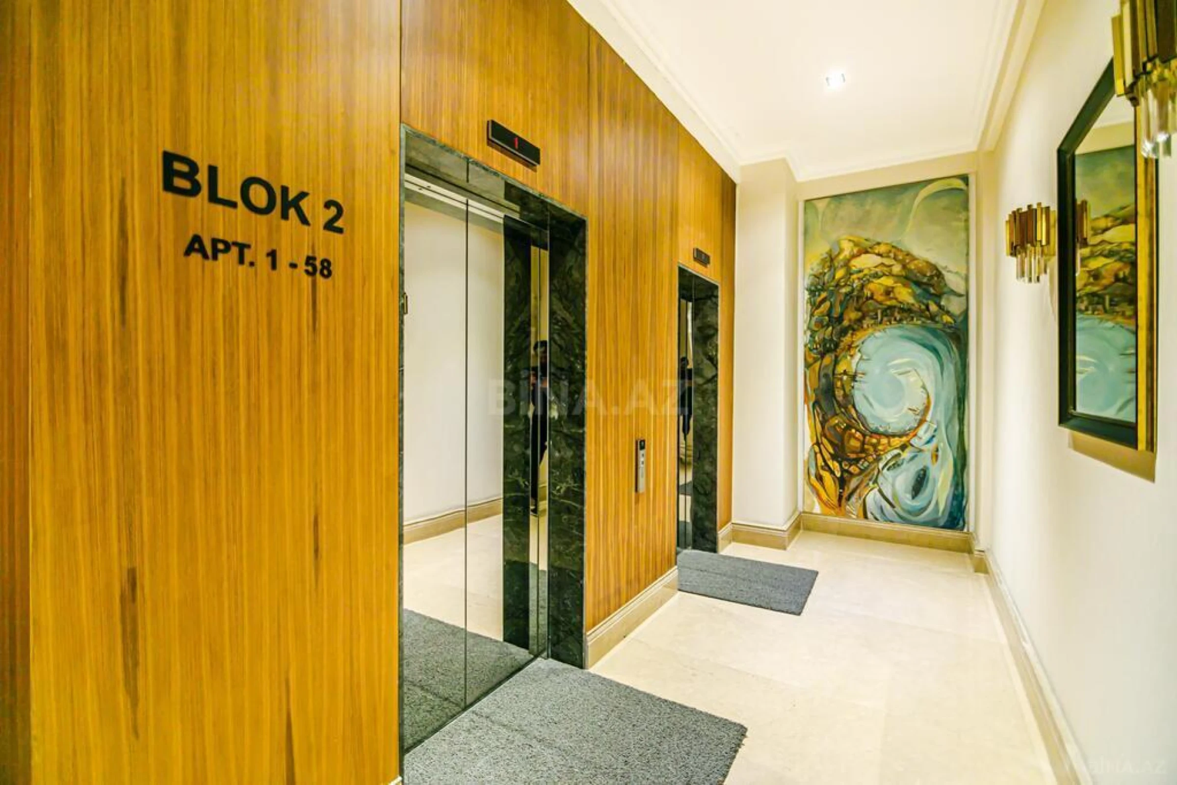 Kirayə verilir 2 otaqlı mənzil 110 m²