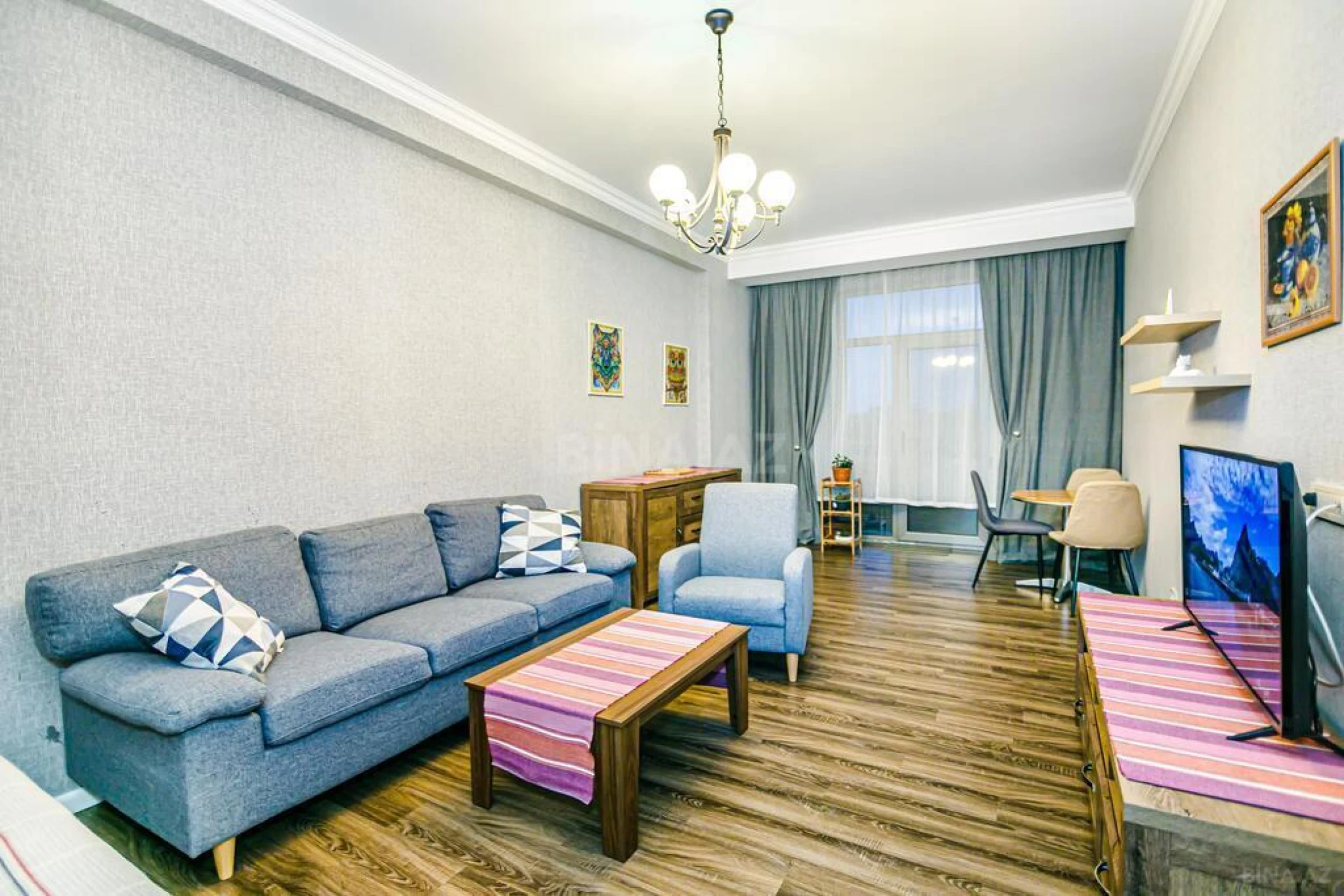 Kirayə verilir 2 otaqlı mənzil 110 m²