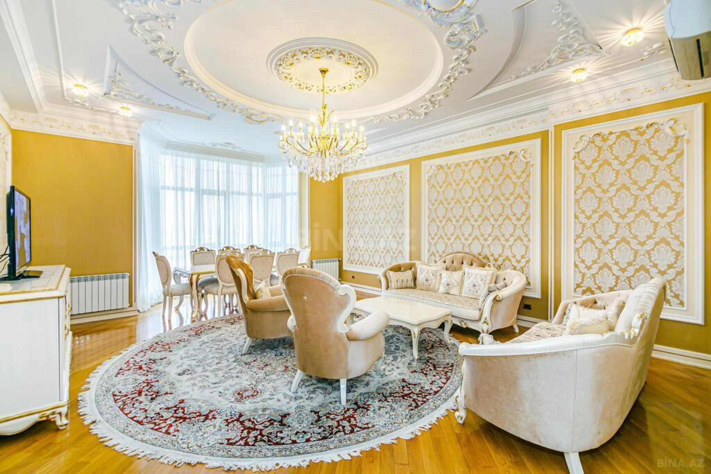 Kirayə verilir 3 otaqlı mənzil 180 m²