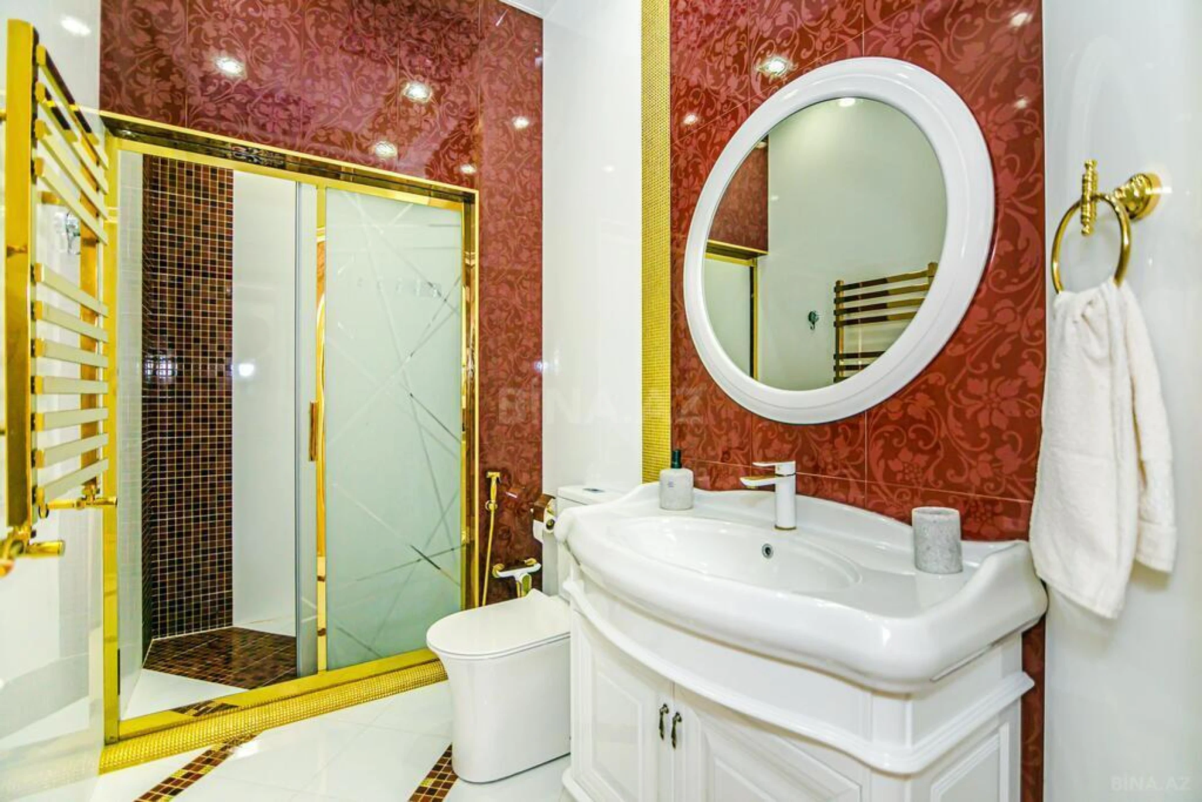 Kirayə verilir 3 otaqlı mənzil 180 m²