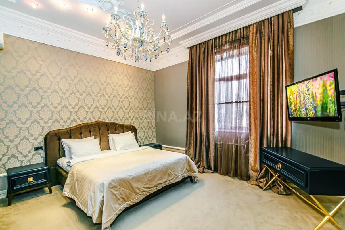 Kirayə verilir 3 otaqlı mənzil 180 m²