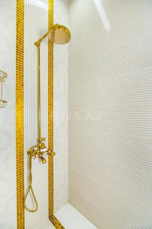 Kirayə verilir 3 otaqlı mənzil 180 m²