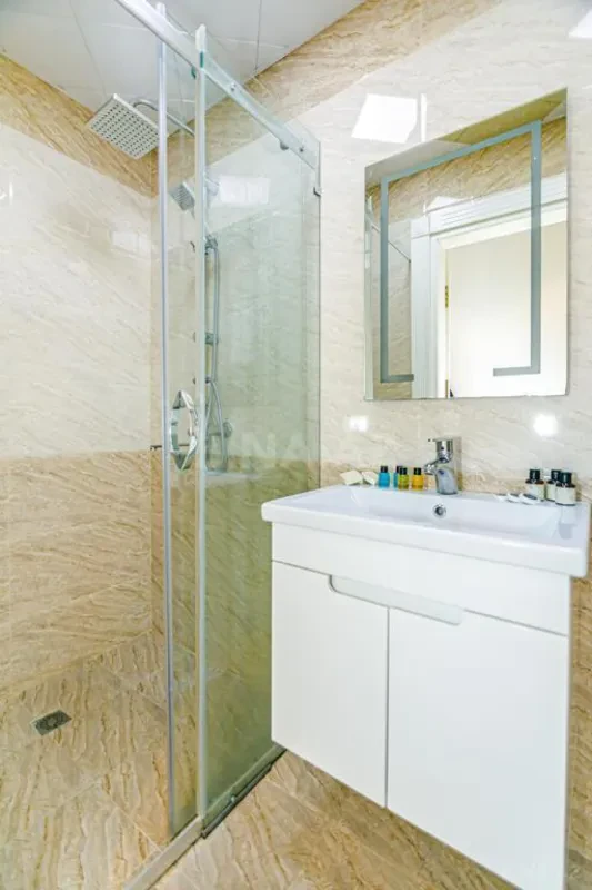 Kirayə verilir 2 otaqlı mənzil 130 m²