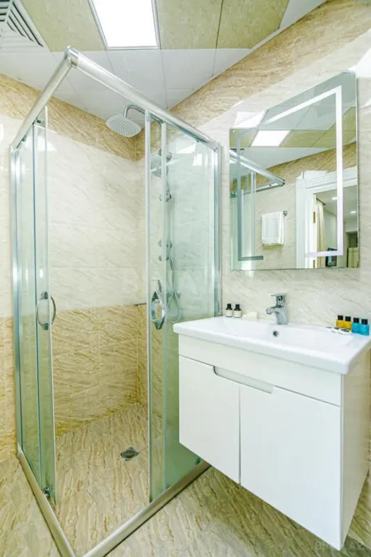 Kirayə verilir 2 otaqlı mənzil 130 m²