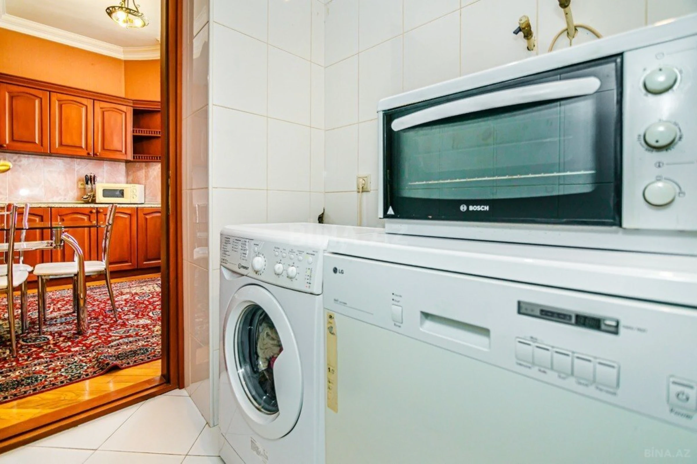 Kirayə verilir 3 otaqlı mənzil 160 m²