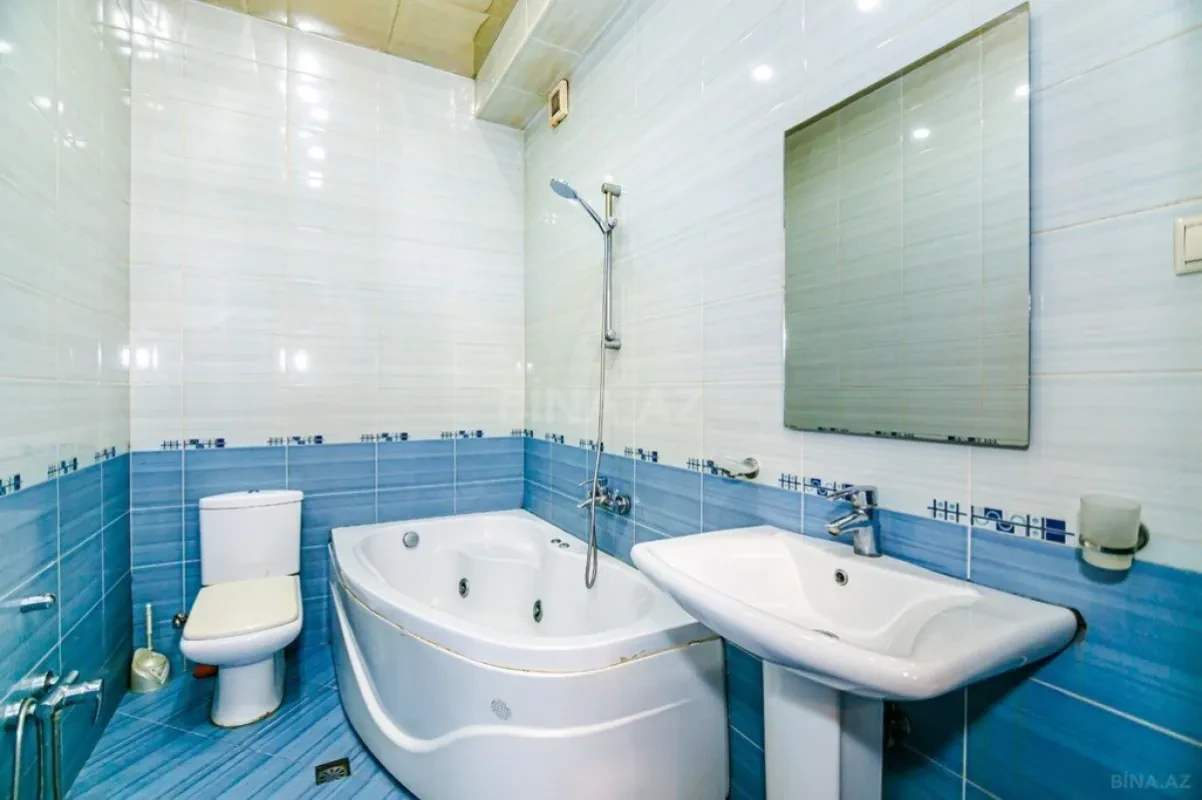 Kirayə verilir 3 otaqlı mənzil 160 m²