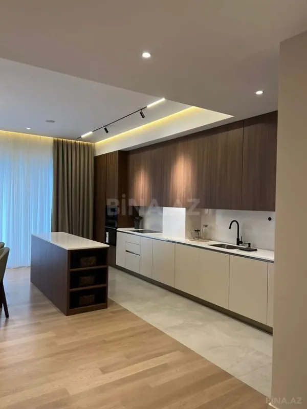 Kirayə verilir 4 otaqlı mənzil 125 m²