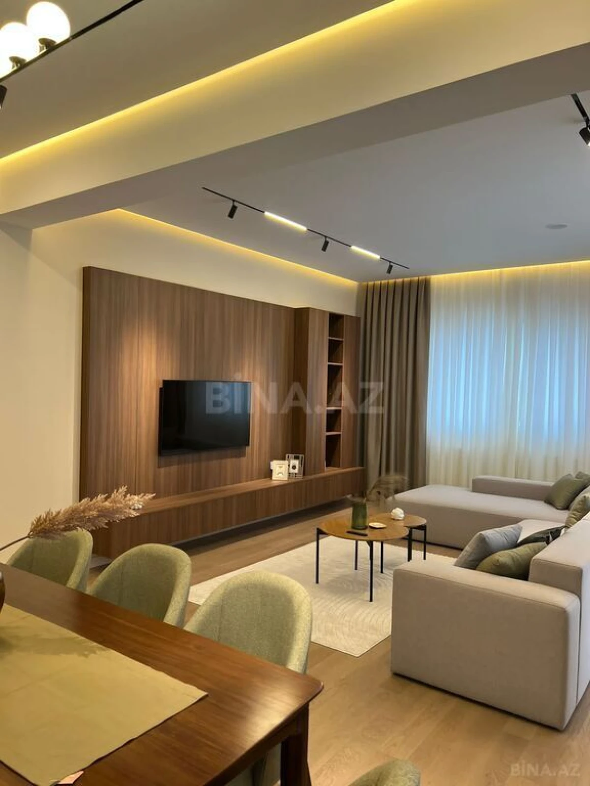 Kirayə verilir 4 otaqlı mənzil 125 m²