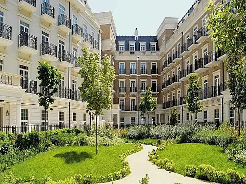 Kirayə verilir 4 otaqlı mənzil 125 m²