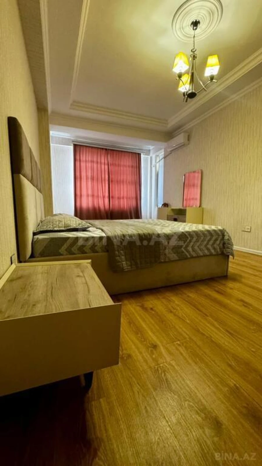 Kirayə verilir 2 otaqlı mənzil 65 m²