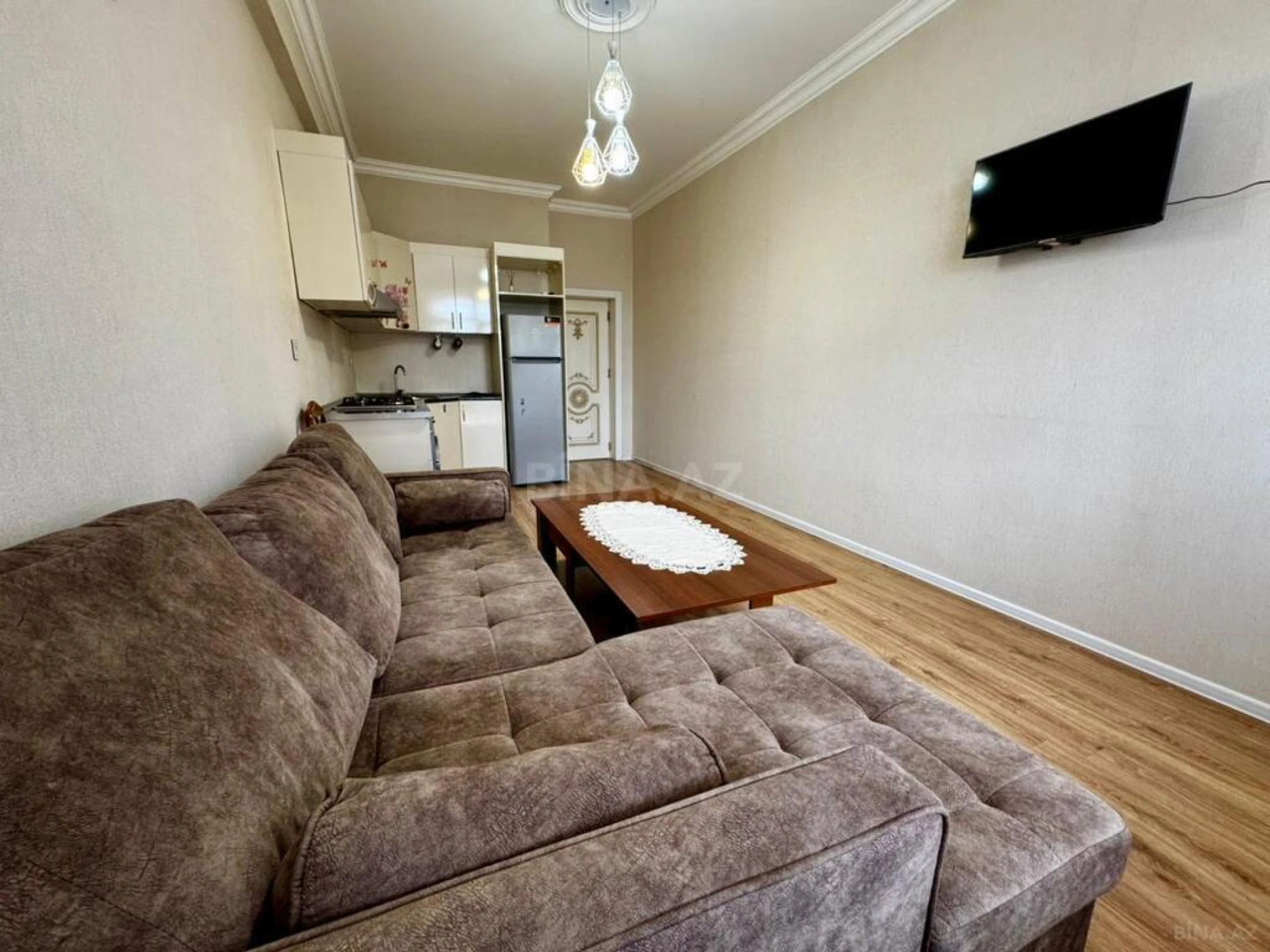 Kirayə verilir 2 otaqlı mənzil 65 m²