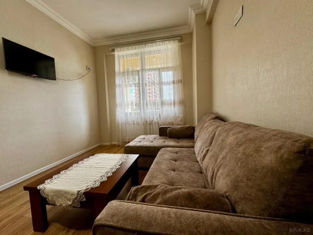 Kirayə verilir 2 otaqlı mənzil 65 m²