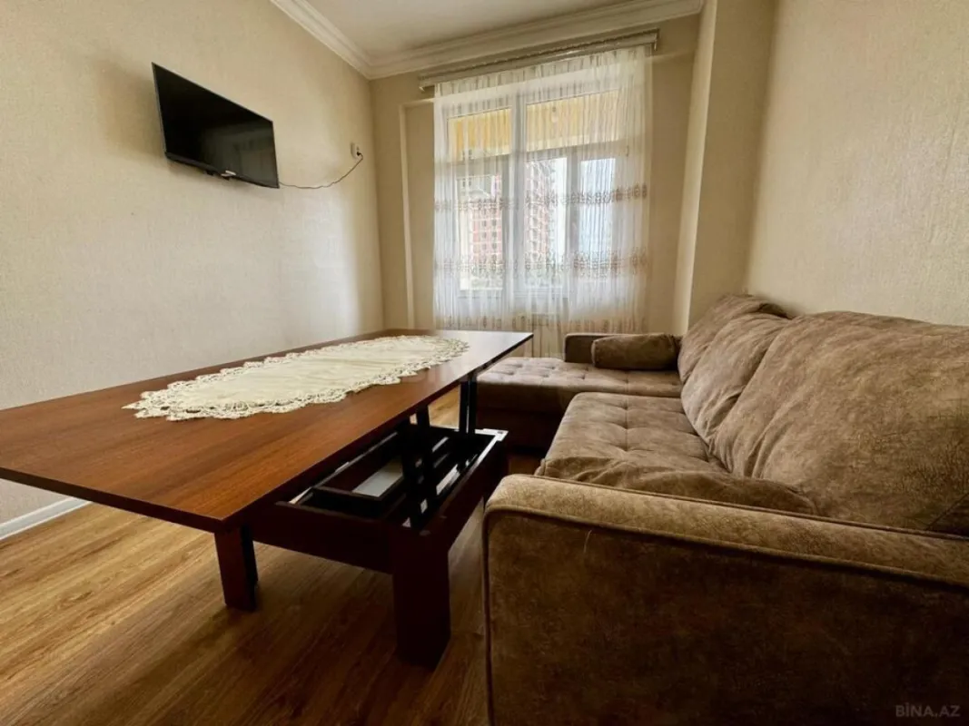 Kirayə verilir 2 otaqlı mənzil 65 m²