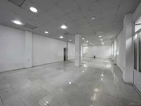 Satılır obyekt 328 m²