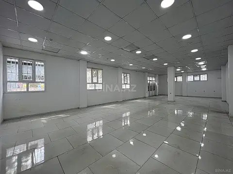 Satılır obyekt 328 m²