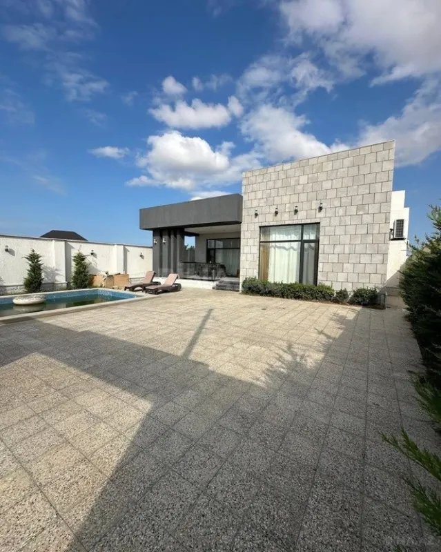 Kirayə verilir 4 otaqlı həyət evi 250 m²