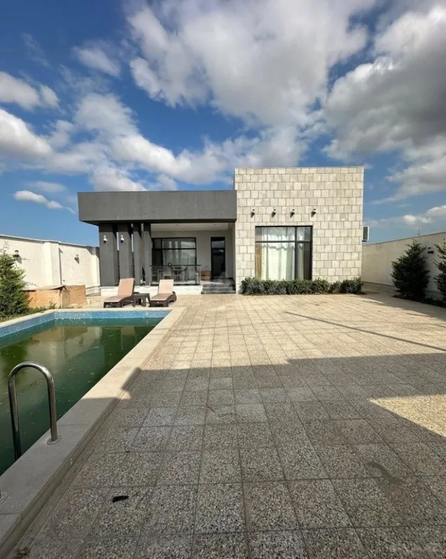 Kirayə verilir 4 otaqlı həyət evi 250 m²