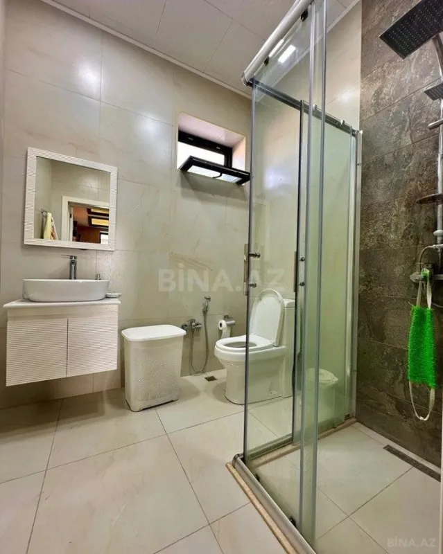 Kirayə verilir 4 otaqlı həyət evi 250 m²