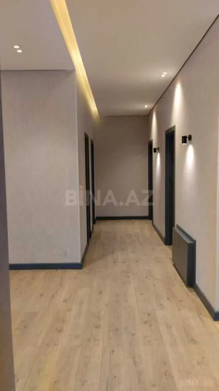 Satılır 4 otaqlı həyət evi 170 m²
