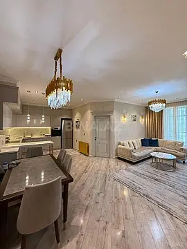 Satılır 3 otaqlı mənzil 107 m²