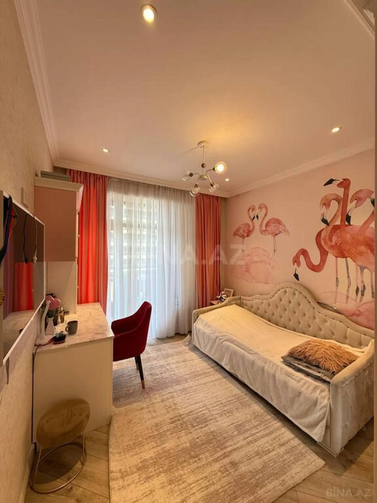 Satılır 3 otaqlı mənzil 107 m²