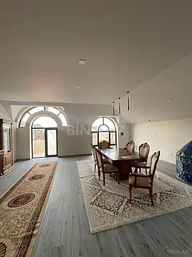 Satılır 7 otaqlı həyət evi 556 m²