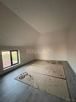 Satılır 7 otaqlı həyət evi 556 m²