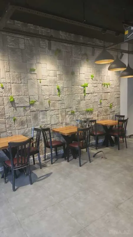 Satılır obyekt 409 m²