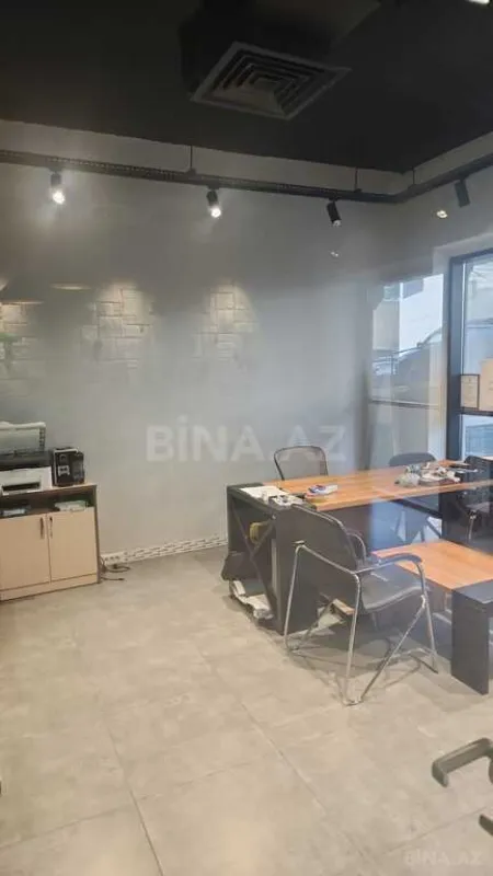 Satılır obyekt 409 m²