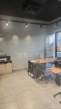 Satılır obyekt 409 m²