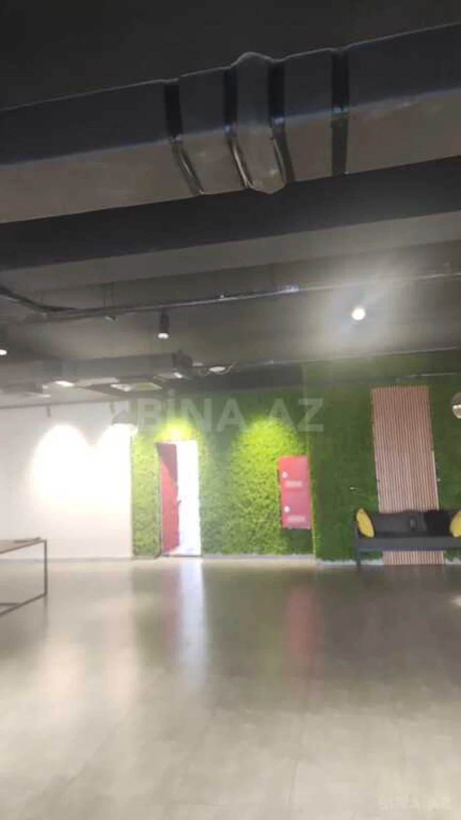 Satılır obyekt 409 m²