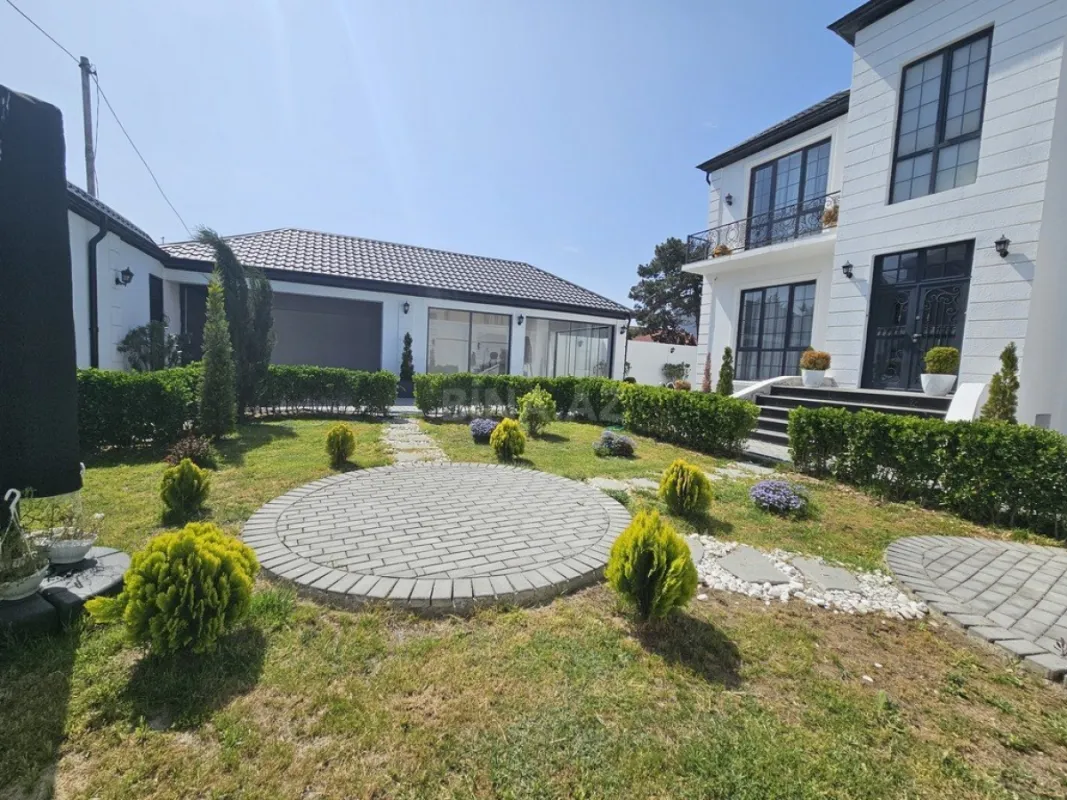 Satılır 5 otaqlı həyət evi 450 m²