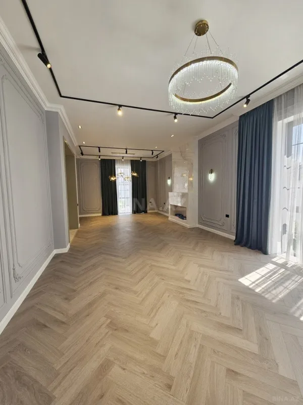 Satılır 5 otaqlı həyət evi 450 m²