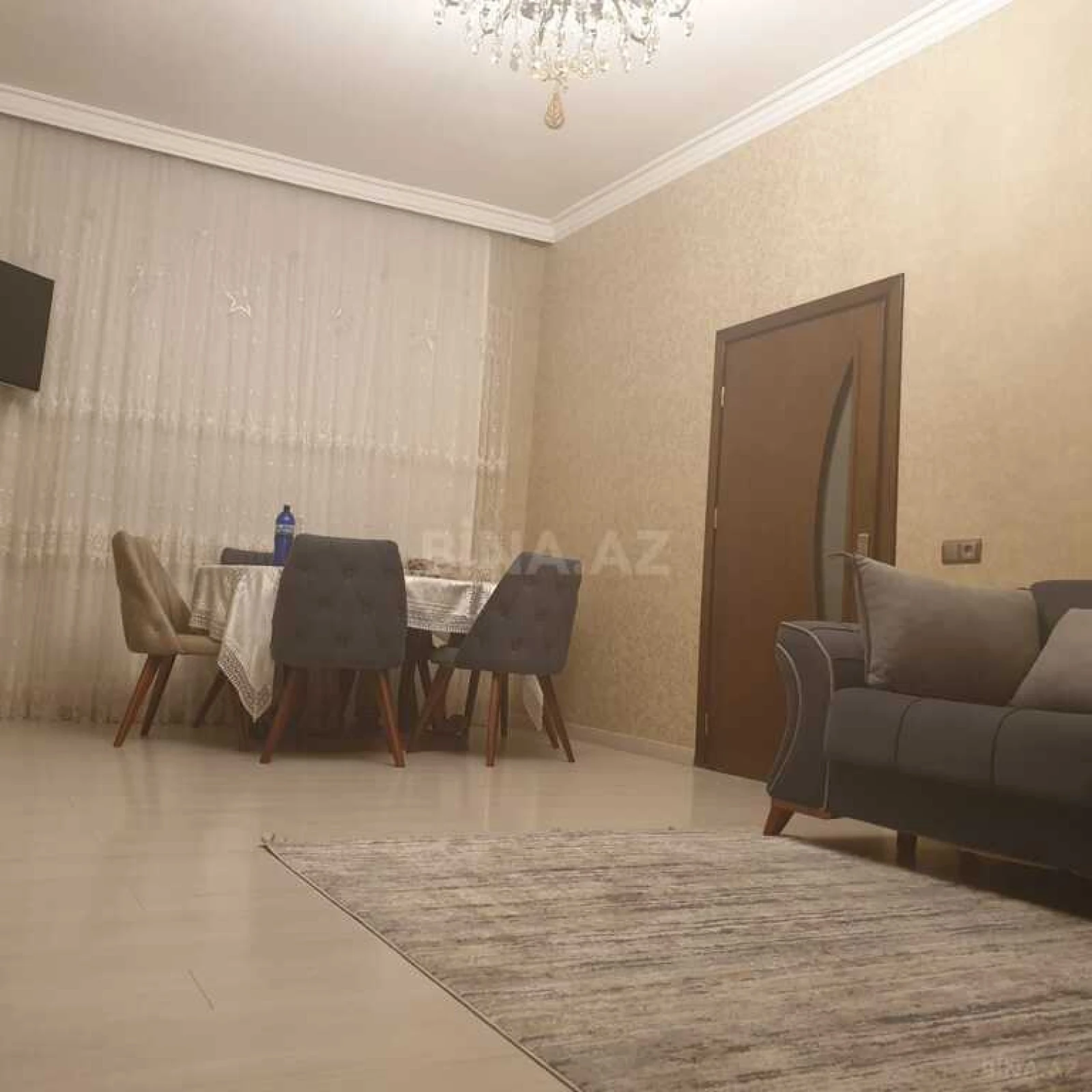 Satılır 7 otaqlı həyət evi 360 m²