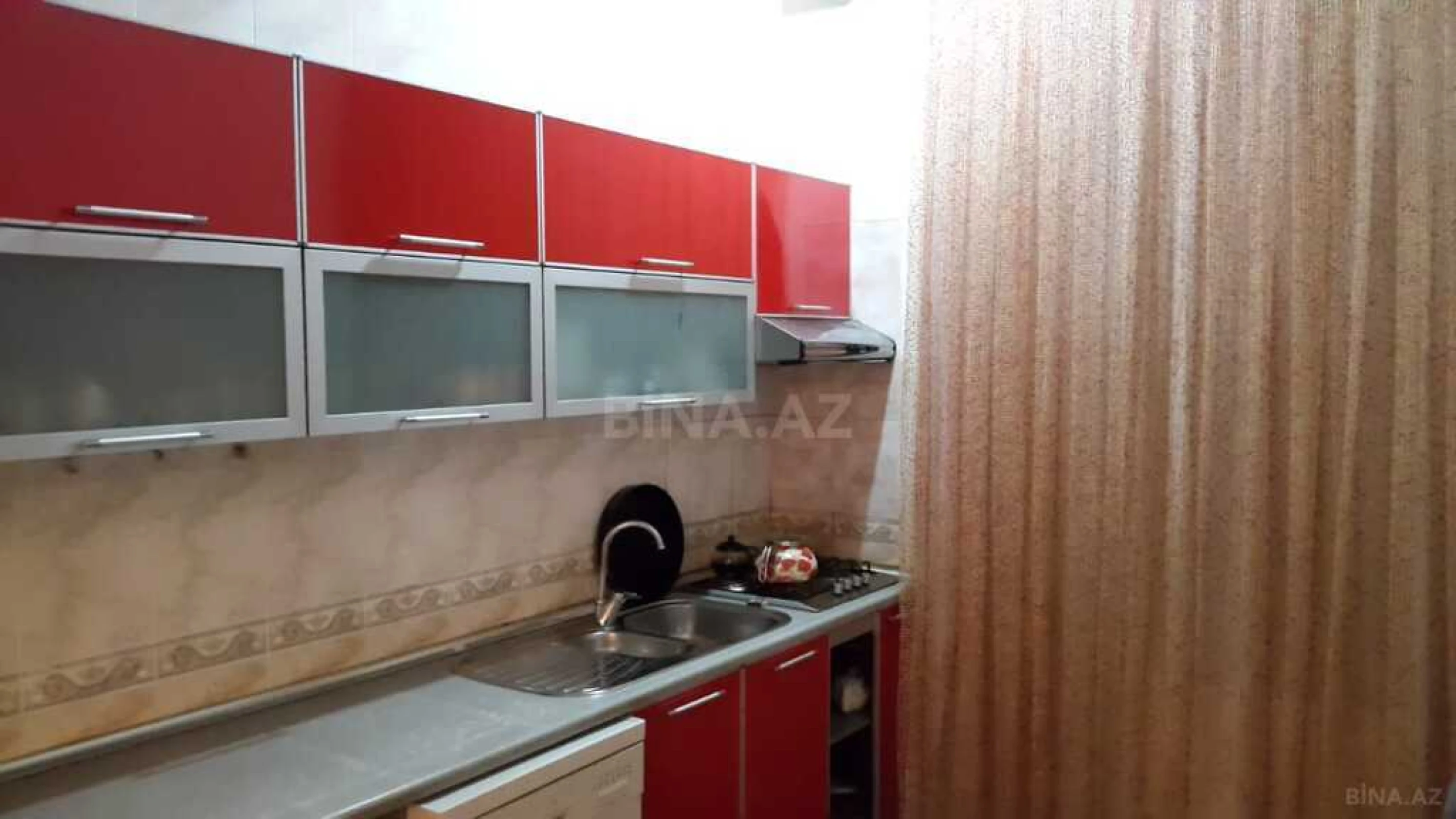 Satılır 7 otaqlı həyət evi 360 m²