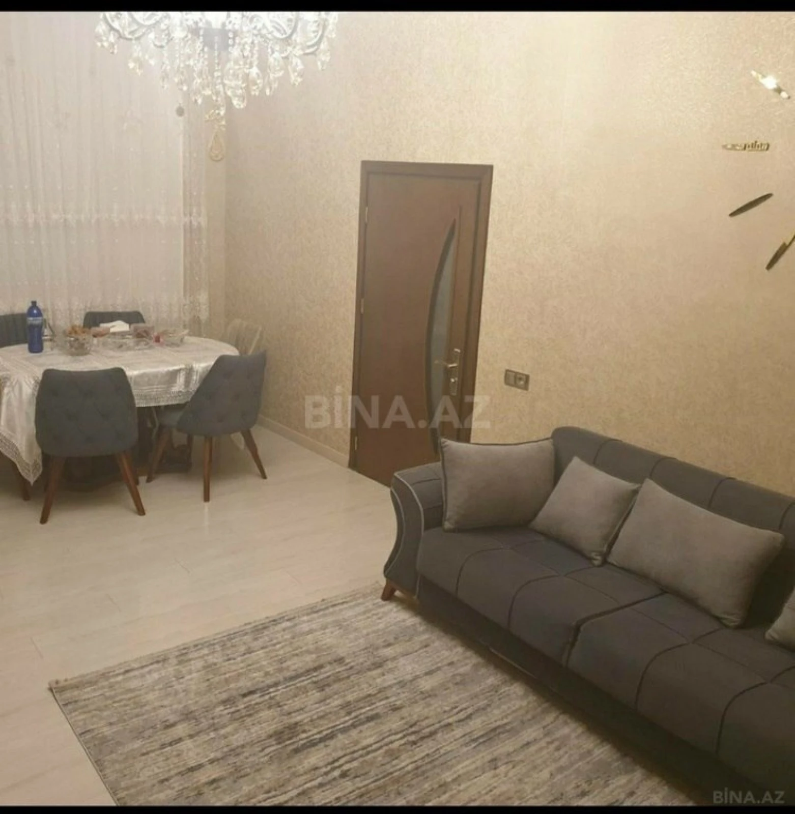 Satılır 7 otaqlı həyət evi 360 m²