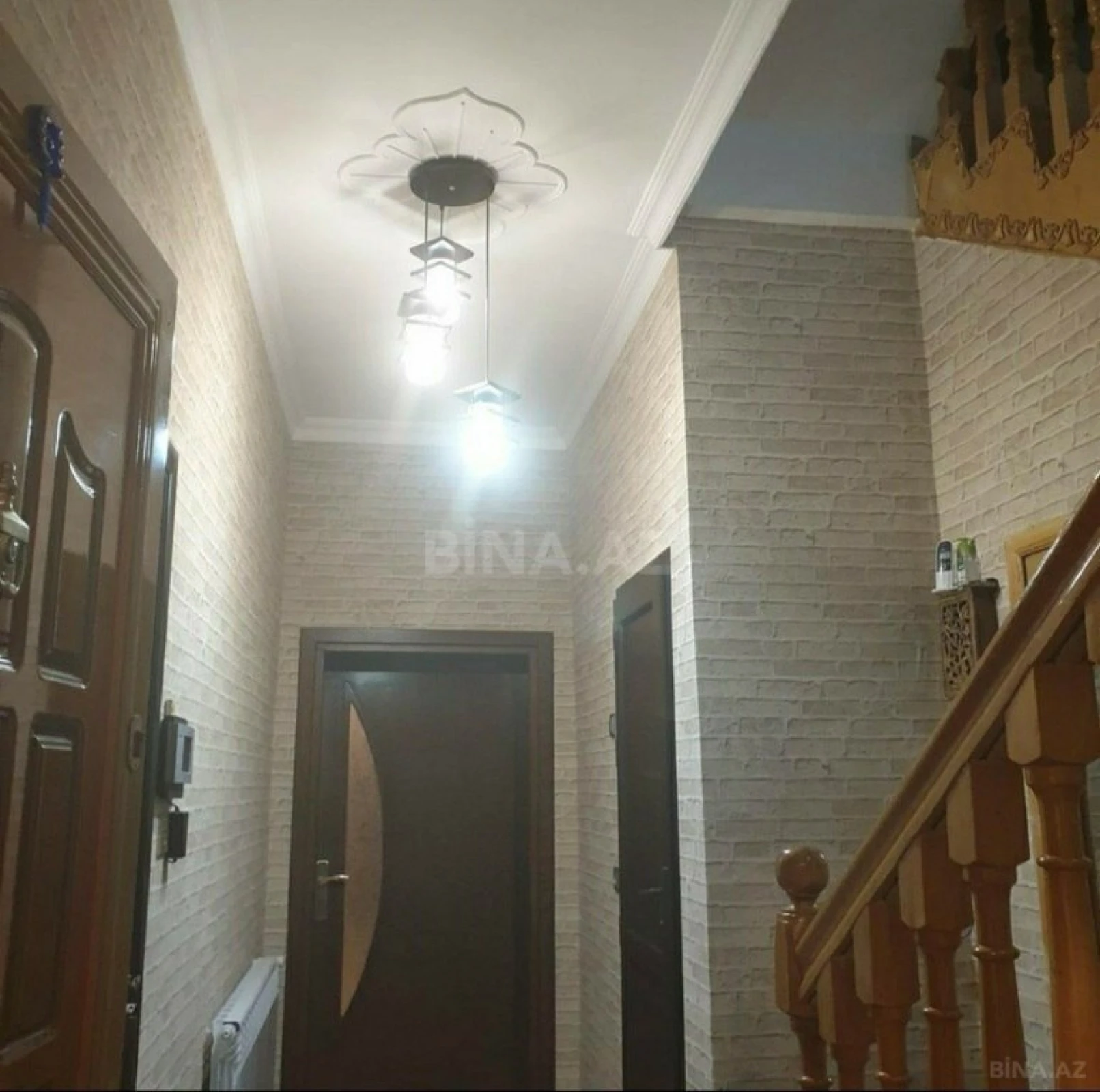 Satılır 7 otaqlı həyət evi 360 m²