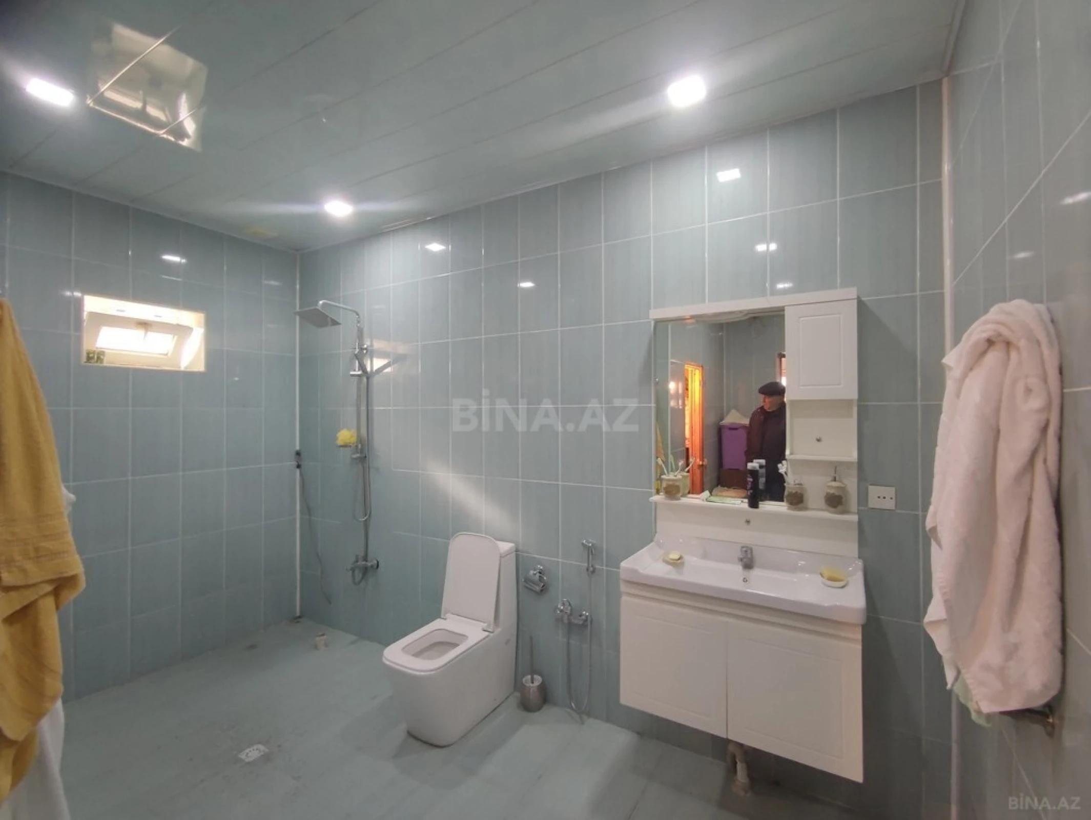 Satılır 4 otaqlı həyət evi 180 m²