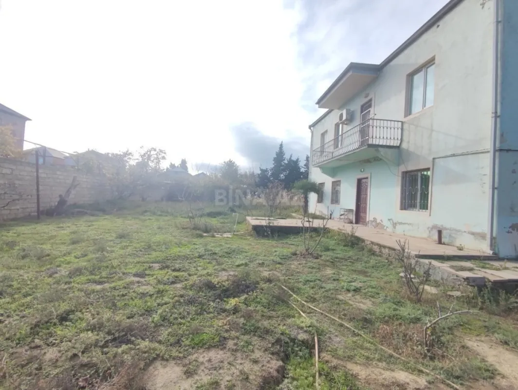 Satılır 4 otaqlı həyət evi 180 m²