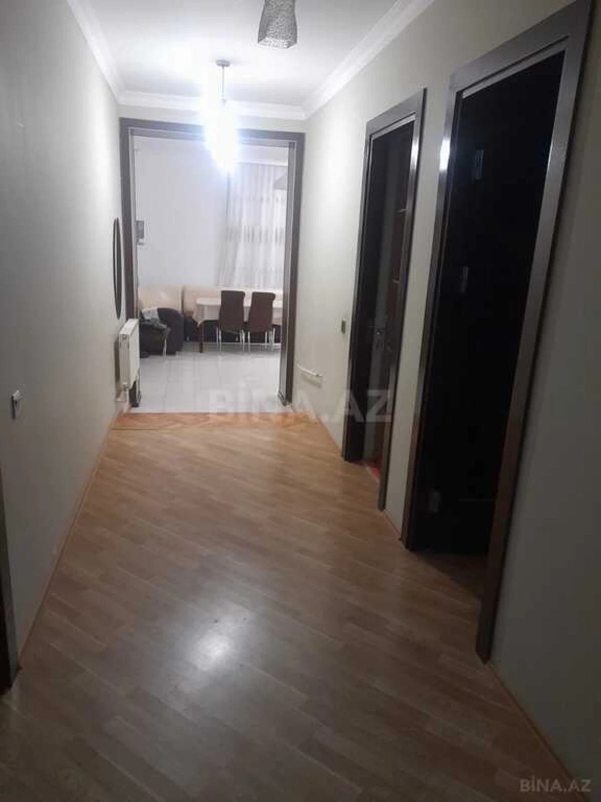 Satılır 5 otaqlı həyət evi 200 m²
