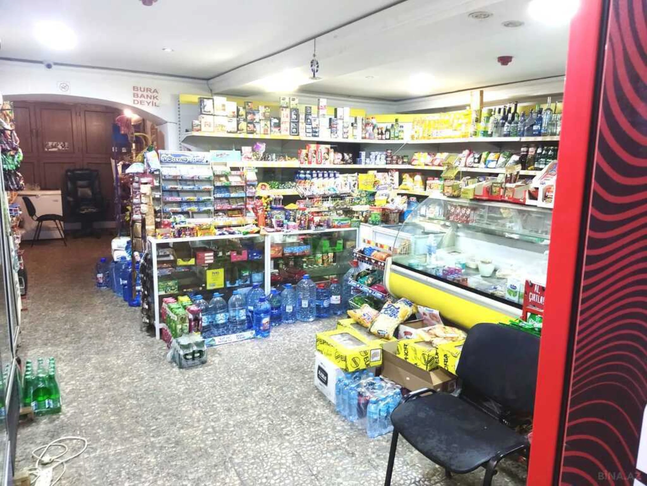 Satılır obyekt 65 m²