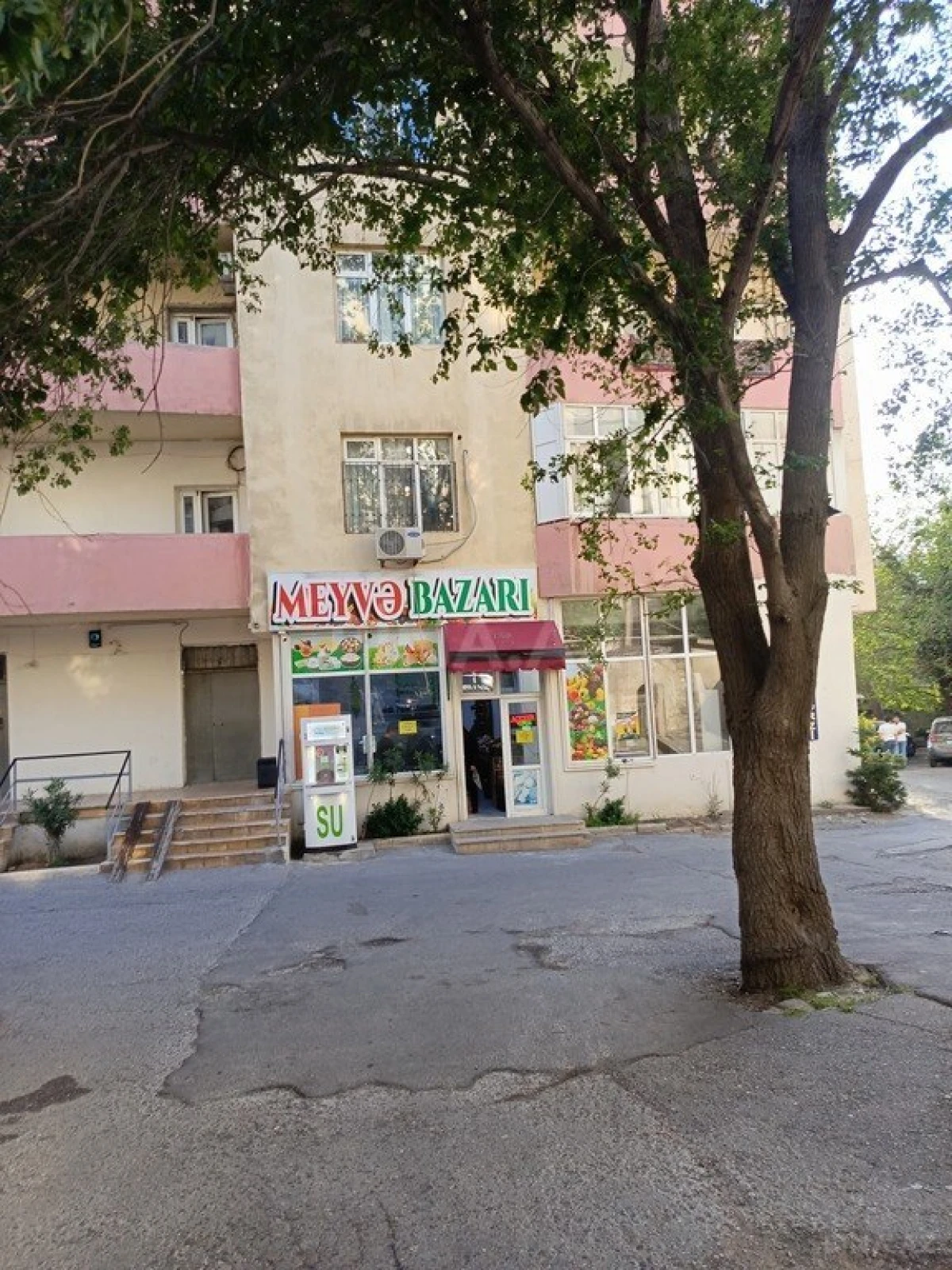 Satılır obyekt 120 m²