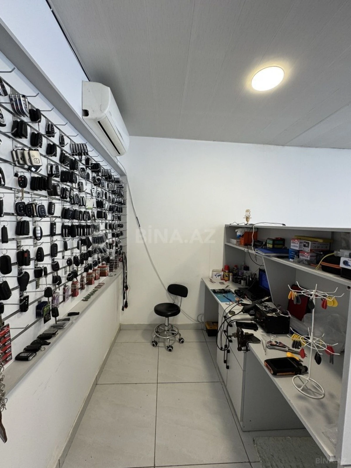 Satılır obyekt 32 m²