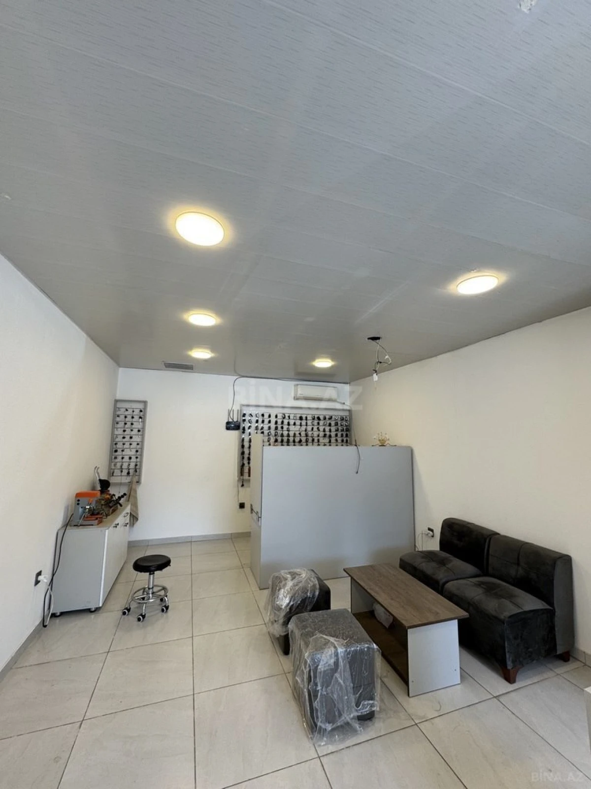 Satılır obyekt 32 m²