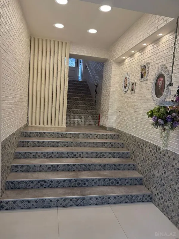 Satılır obyekt 200 m²