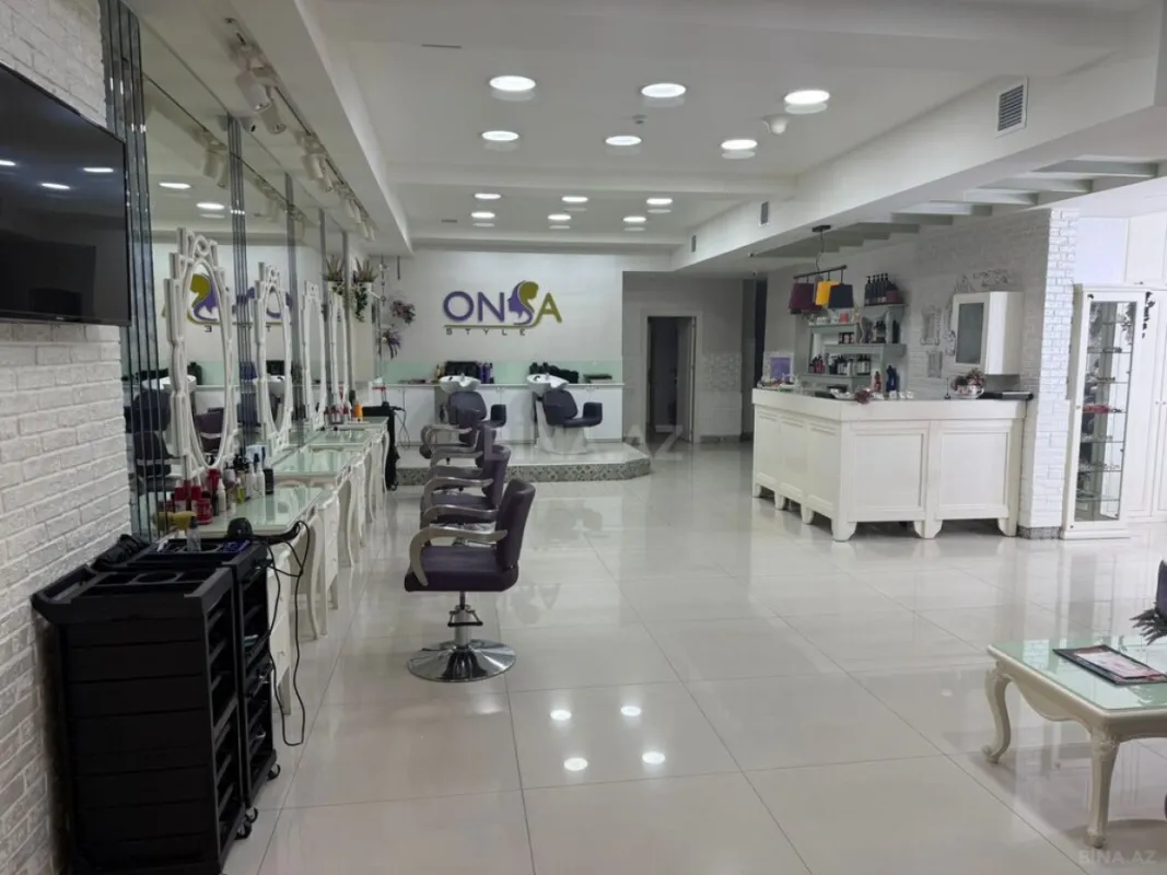 Satılır obyekt 200 m²