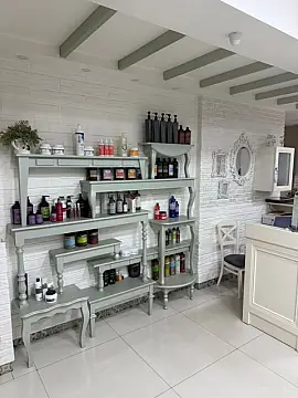 Satılır obyekt 200 m²