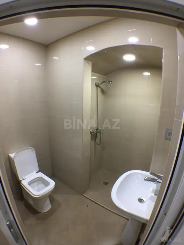 Satılır obyekt 200 m²